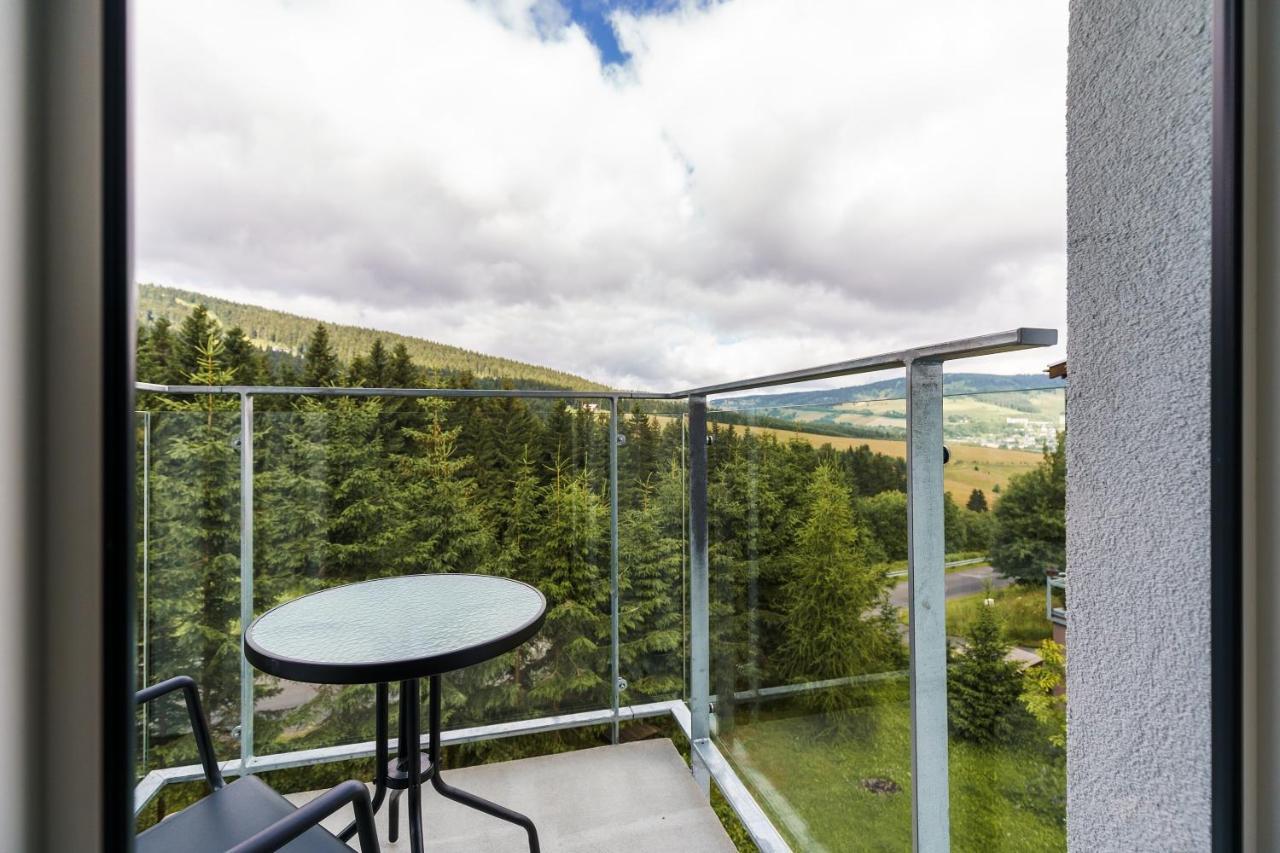 Green Apartment Klinovec By Mountain Ways โลชนา โปด กลิโนฟเซม ภายนอก รูปภาพ